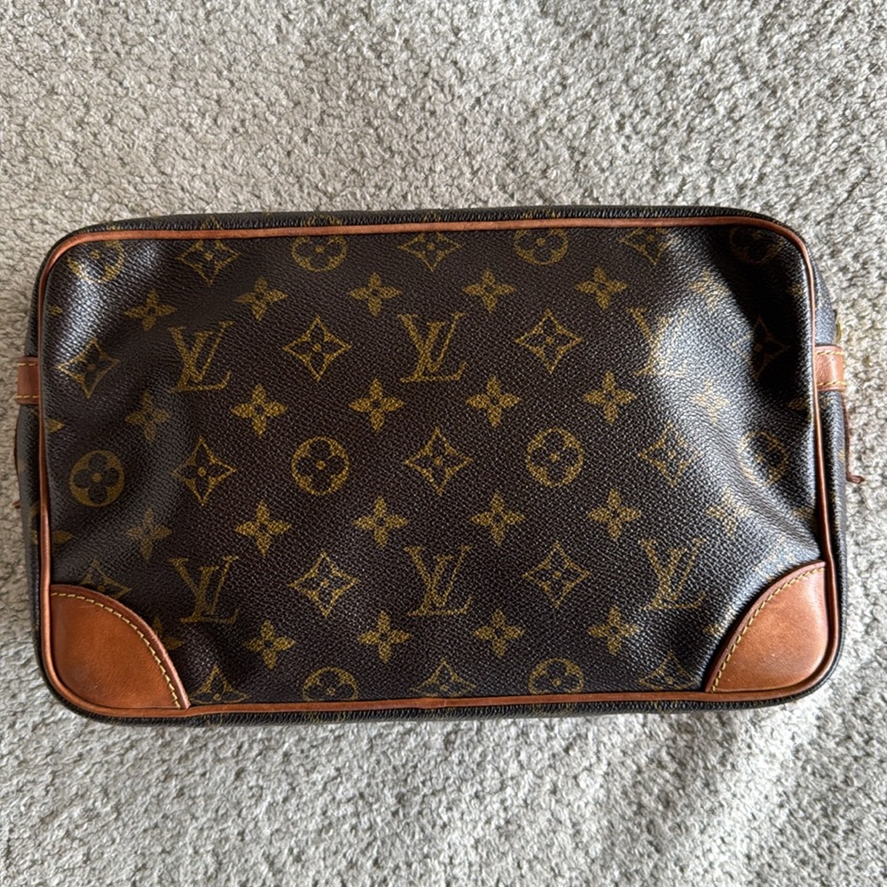 Louis Vuitton Compiegne 28 leather vanity case
Very good condition - Picture 13 of 17